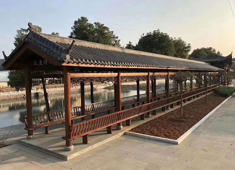 防腐木長廊涼亭